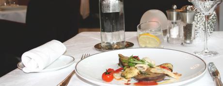 Recette aubergine grillée aux encornets - Restaurant Saveurs, Plaisir et Santé